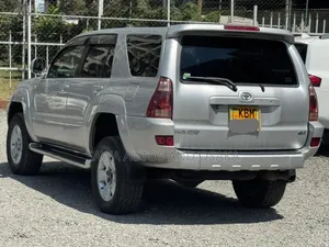 Toyota Hilux 2003 Silver