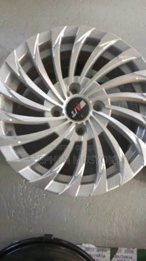 Nissan Note Size 16inch Rims