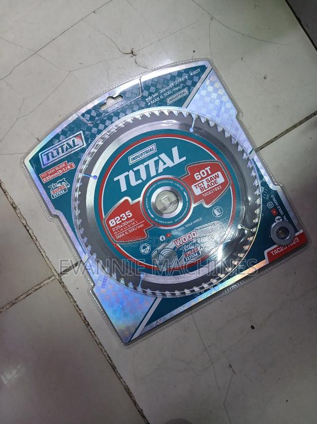 Total Industrial TCT Saw Blade - main view