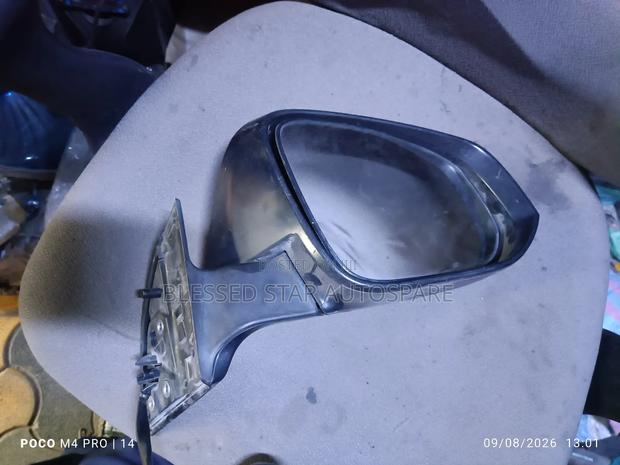 Noah New Model Side Mirror - thumbnail 2