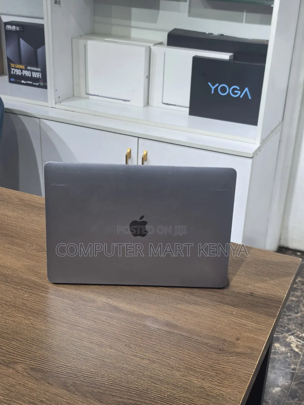 Laptop Apple MacBook Pro 8GB Intel Core i5 SSD 256GB