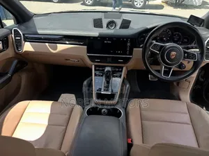 Porsche Cayenne 2019 Matt Black