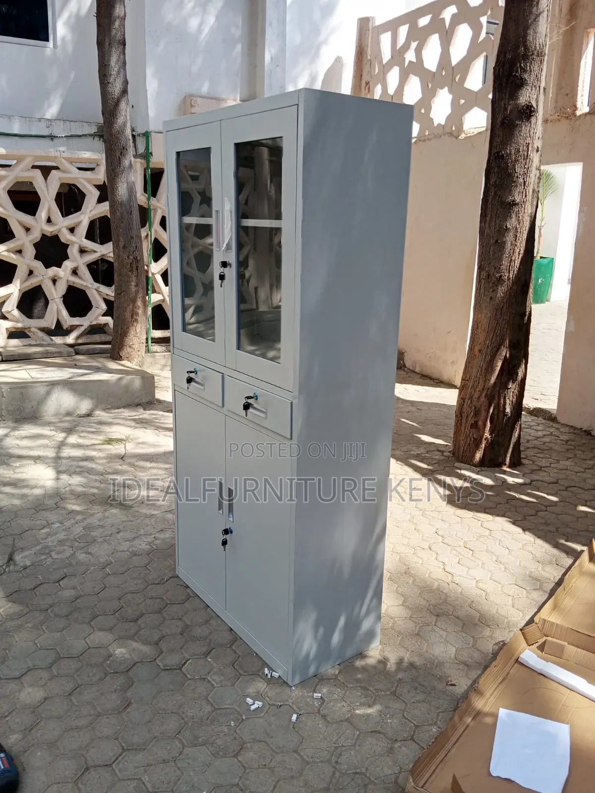 Mordern Storage Cabinet