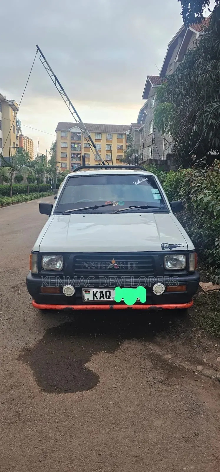 Mitsubishi L200 2003 White