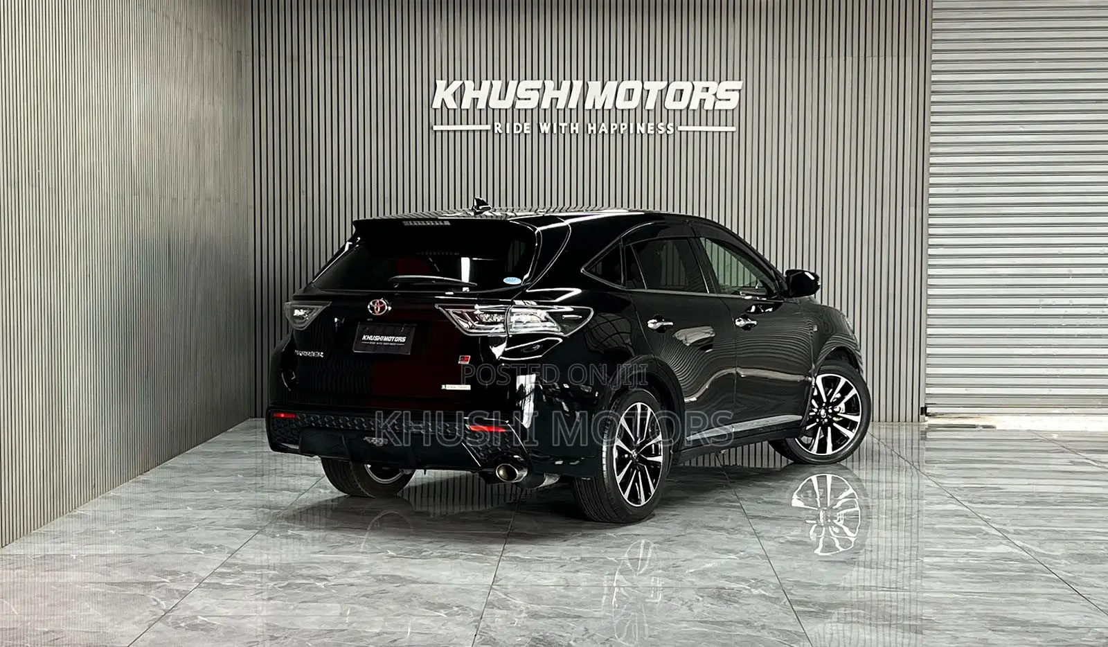 Toyota Harrier 2.0 2018 Black