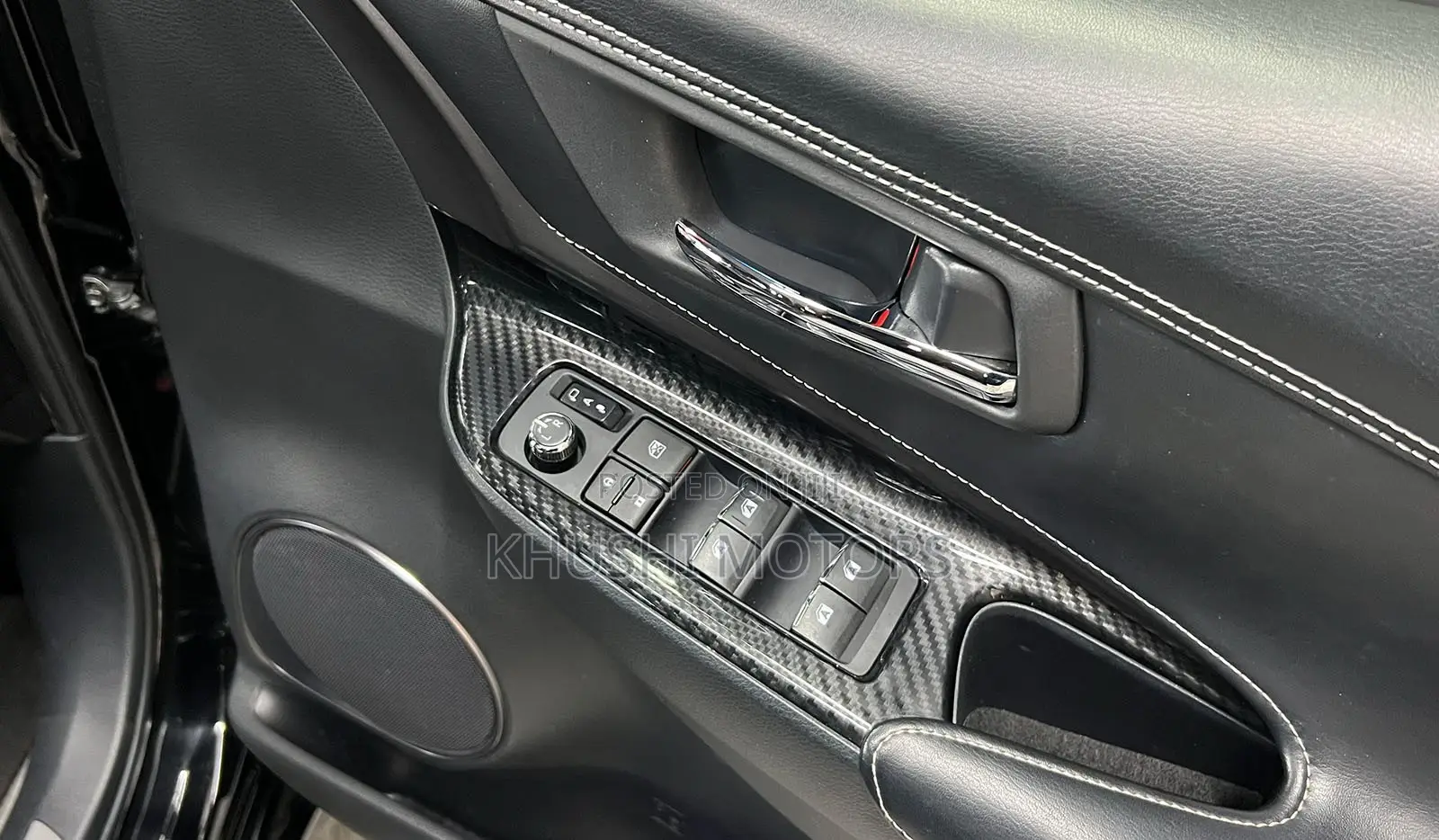 Toyota Harrier 2.0 2018 Black