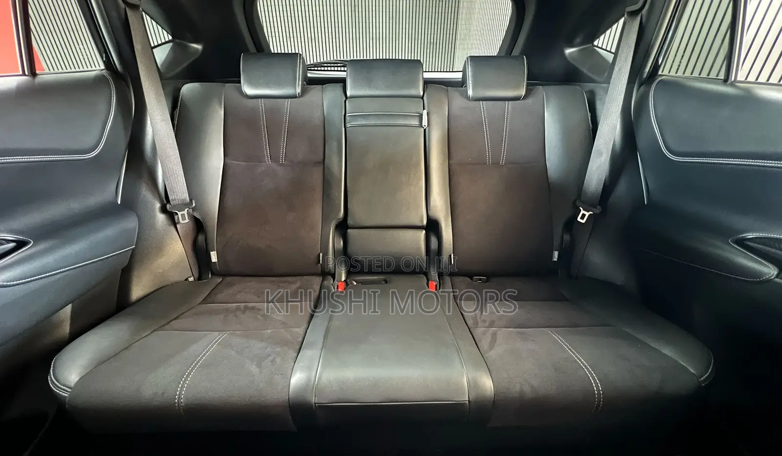 Toyota Harrier 2.0 2018 Black