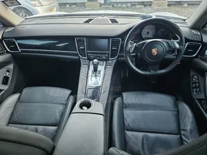Porsche Panamera 2013 White