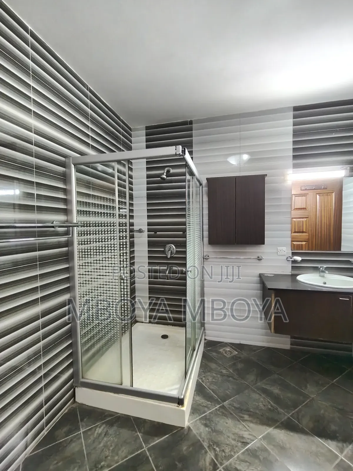 3bdrm Apartment in Parklands/Highridge for rent