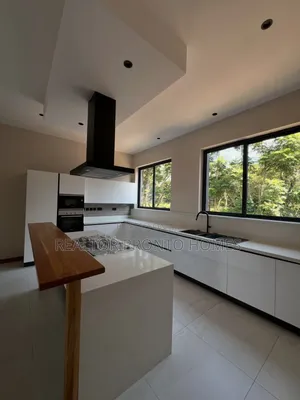4bdrm Apartment in Loresho for rent