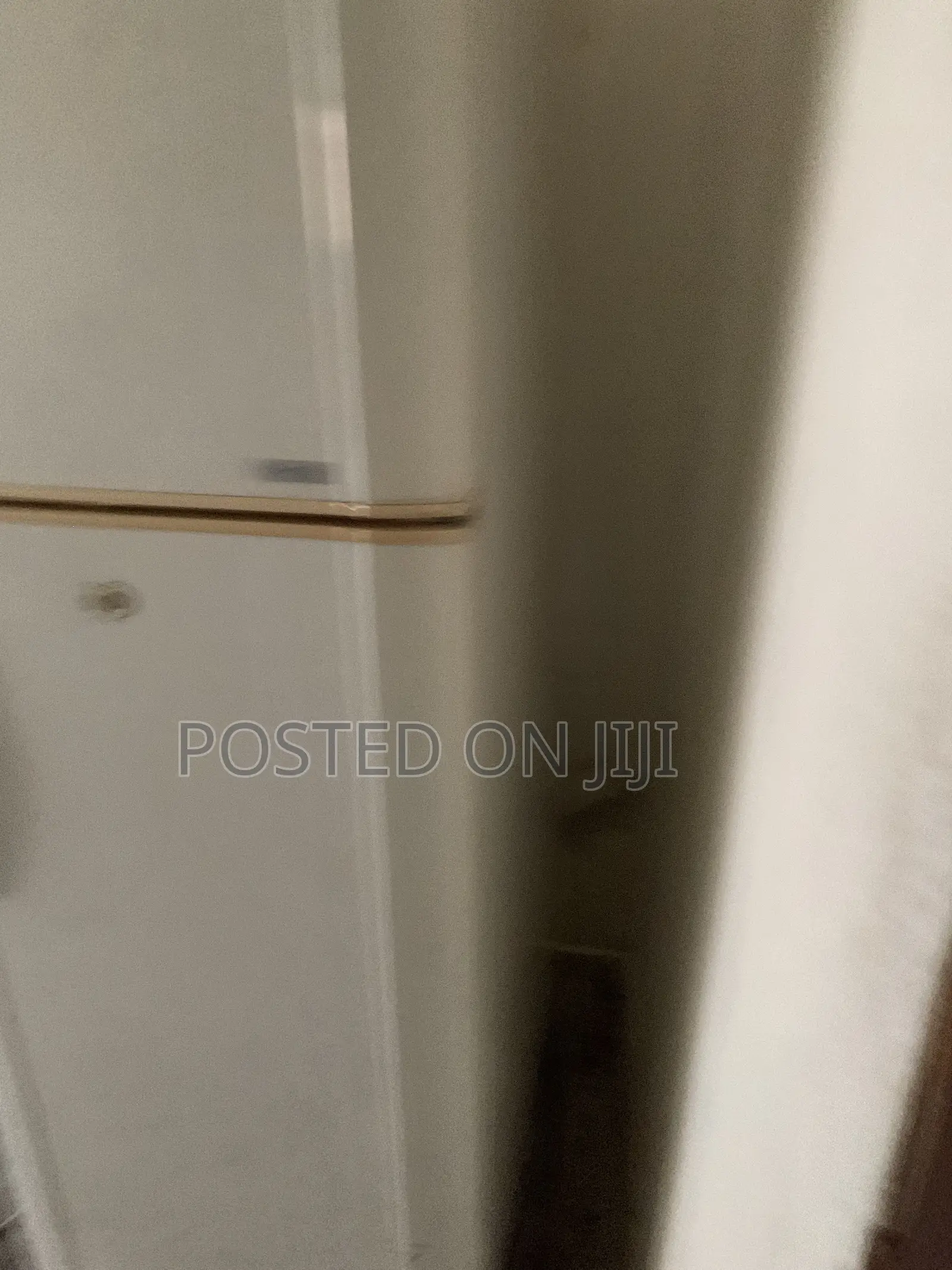 Refridgerator