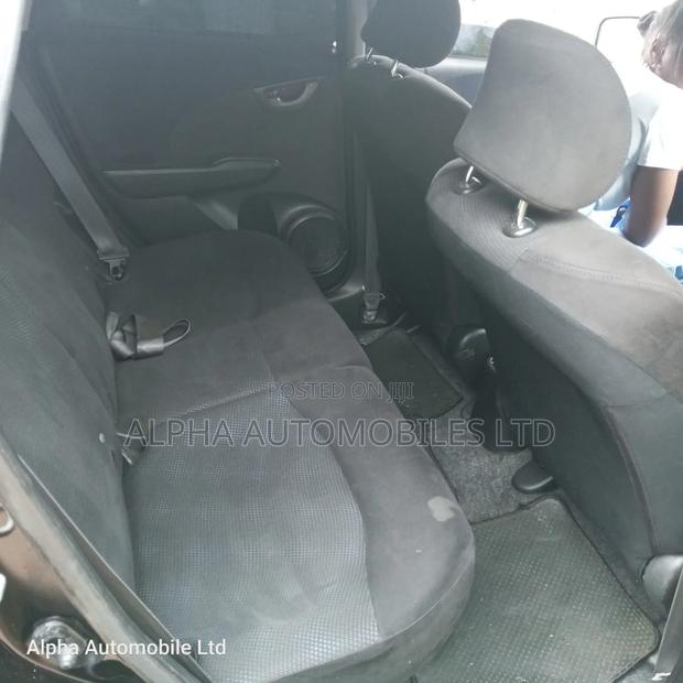 Honda Fit Automatic 2011 Black - thumbnail 7
