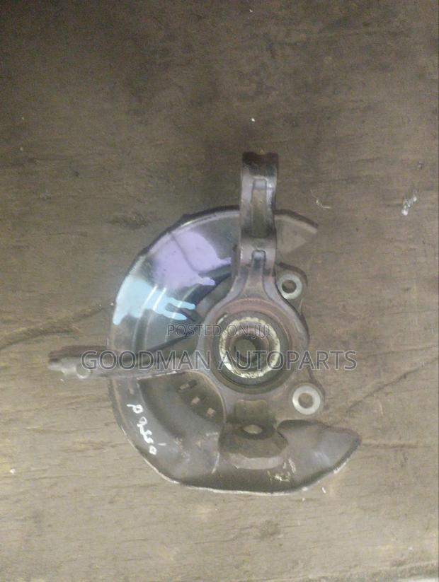 Passo Front Hub