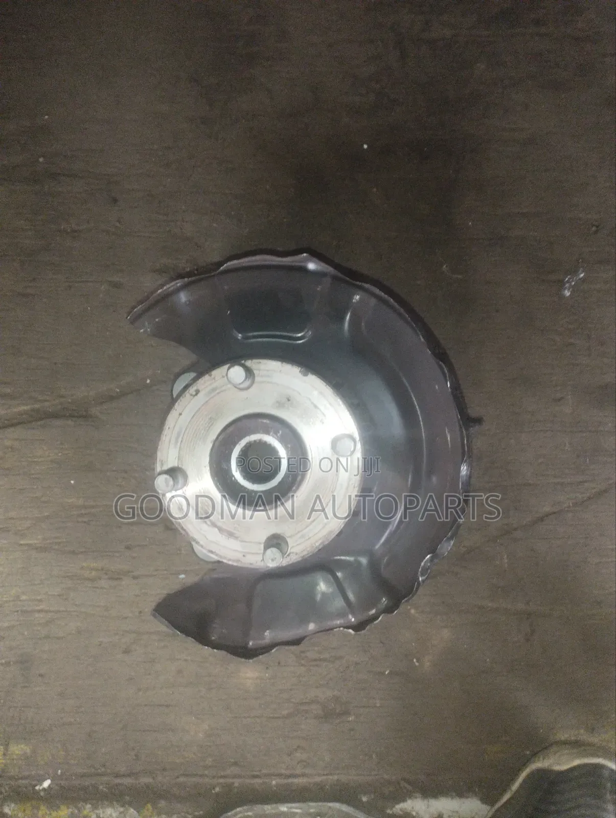 Passo Front Hub