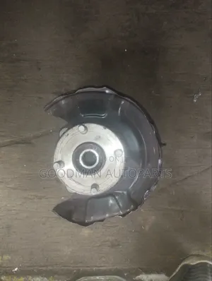 Passo Front Hub