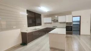 4bdrm Apartment in Parklands/Highridge for rent