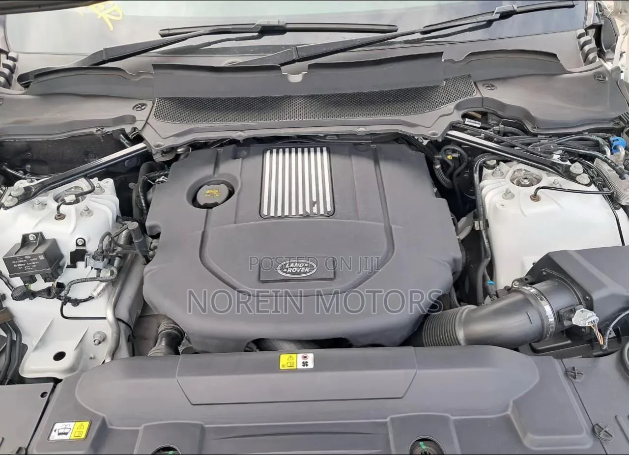 Land Rover Range Rover Sport 2019 White
