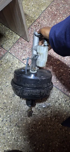 Toyota Isis Brake Booster