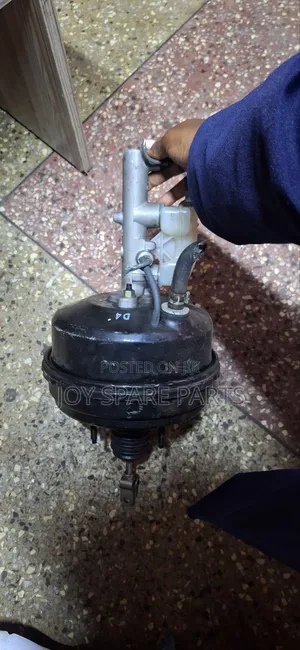 Toyota Isis Brake Booster