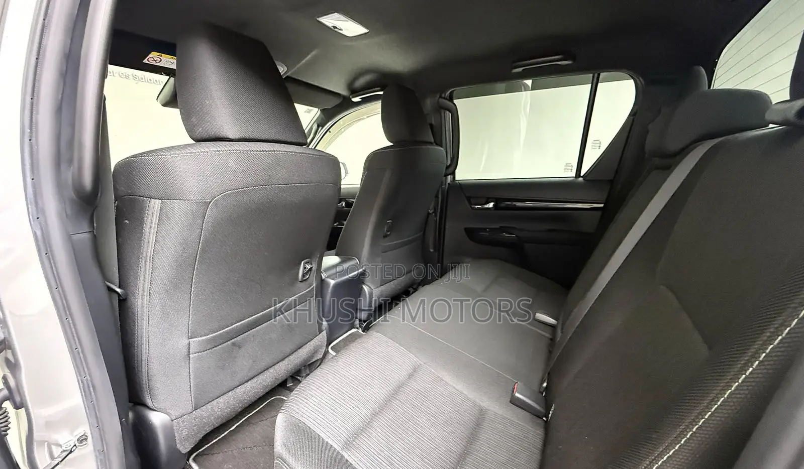 Toyota Hilux 2020 Silver