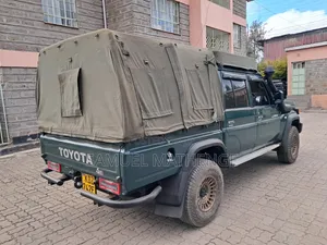 Toyota Land Cruiser 79 Series 2014 Green
