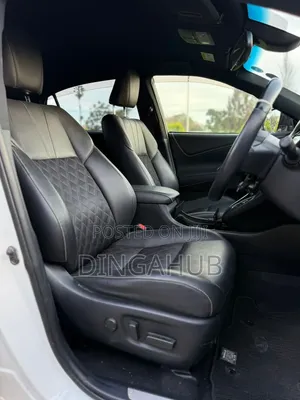 Toyota Harrier 2.0 2019 White