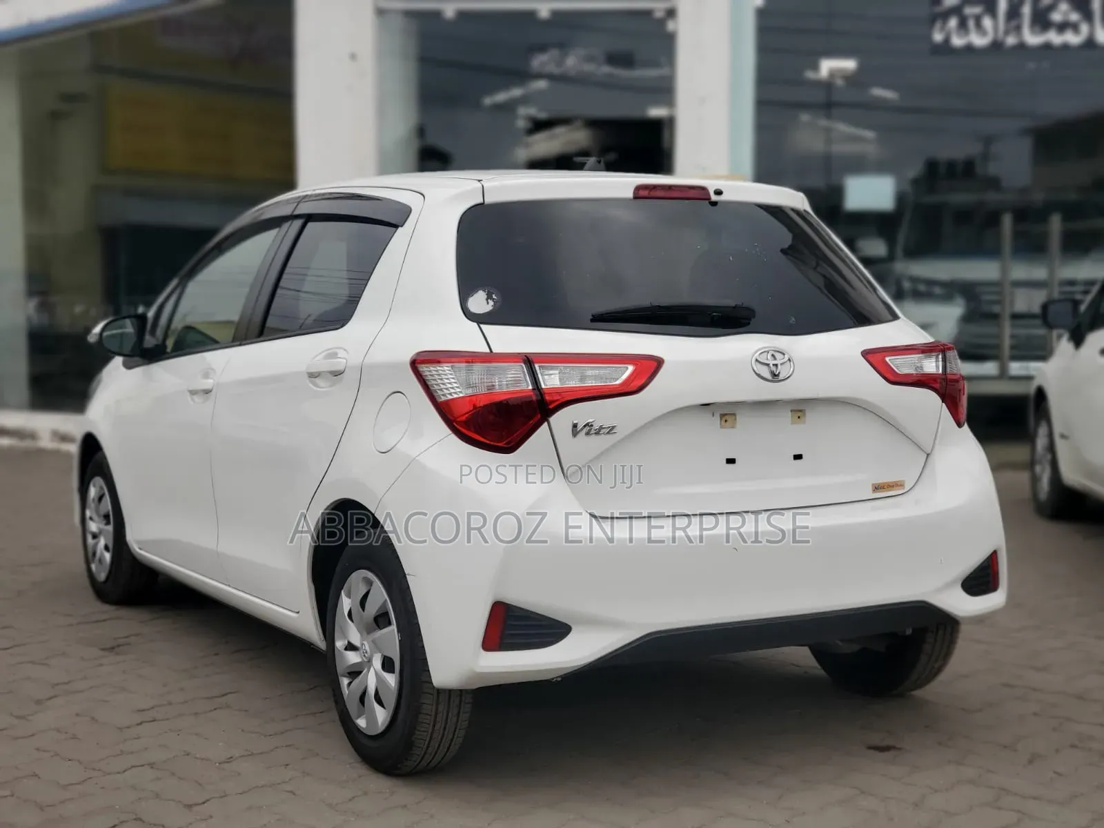 Toyota Vitz 2018 White
