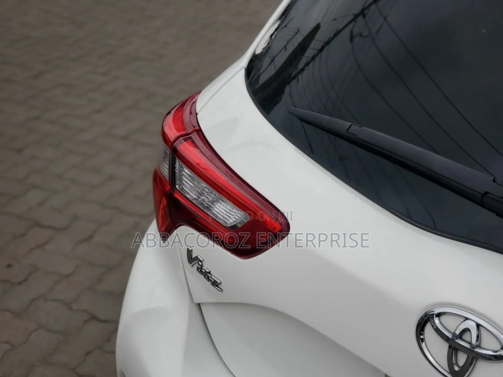 Toyota Vitz 2018 White