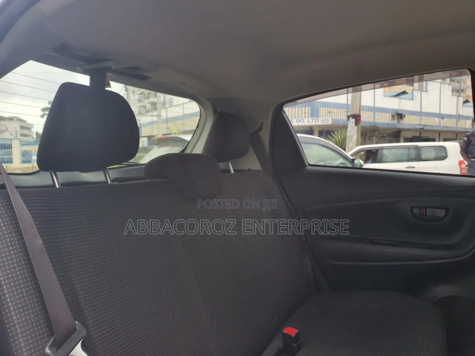 Toyota Vitz 2018 White