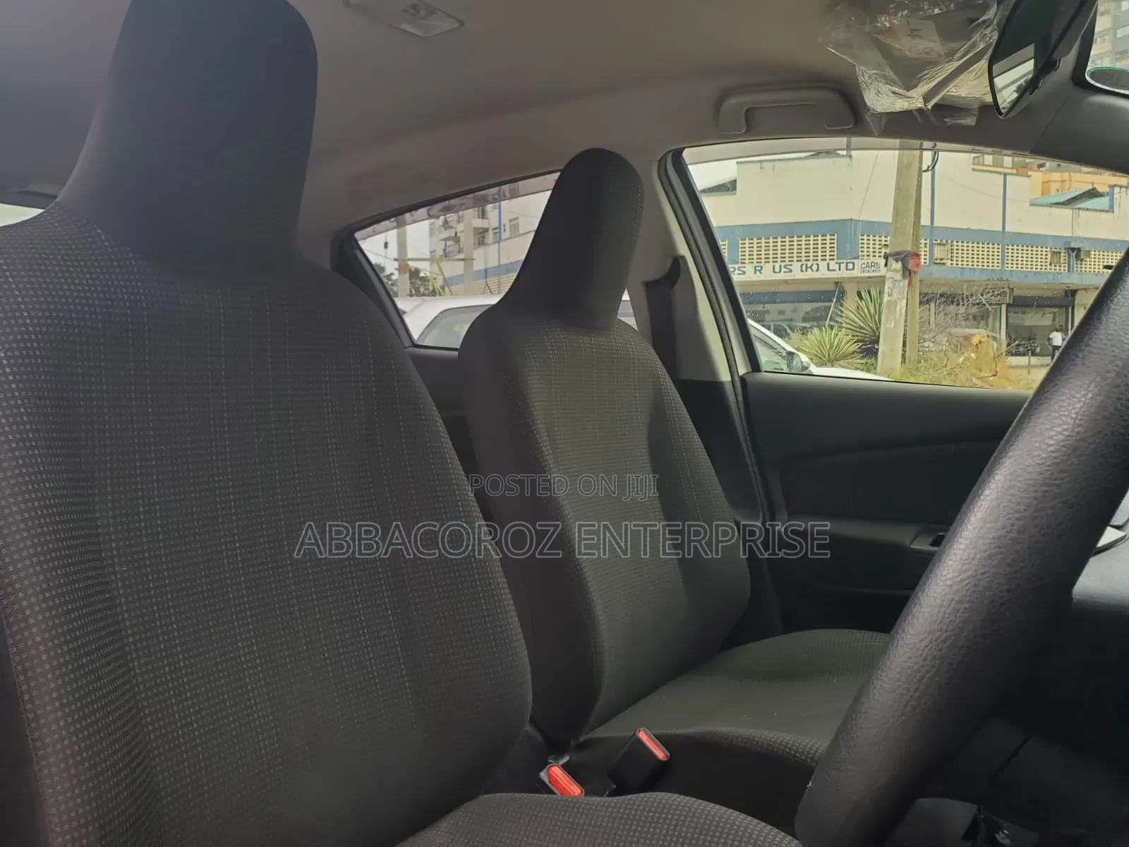 Toyota Vitz 2018 White