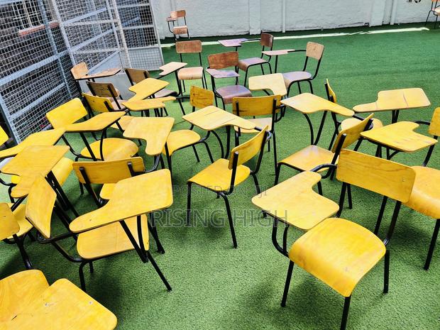 College Chairs Guage 16