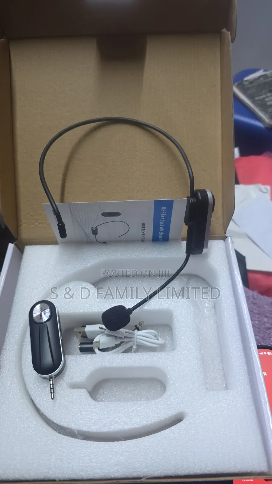 Shure 908 Headrest Wireless Microphone