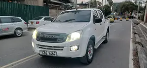 Isuzu D-MAX 2013 White