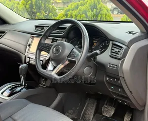 Nissan X-Trail 2.0 Hybrid AWD 2019 Red