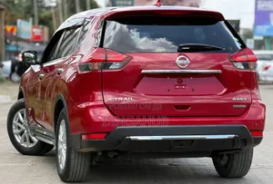 Nissan X-Trail 2.0 Hybrid AWD 2019 Red