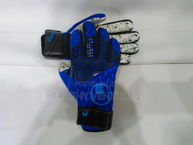 Football Gloves