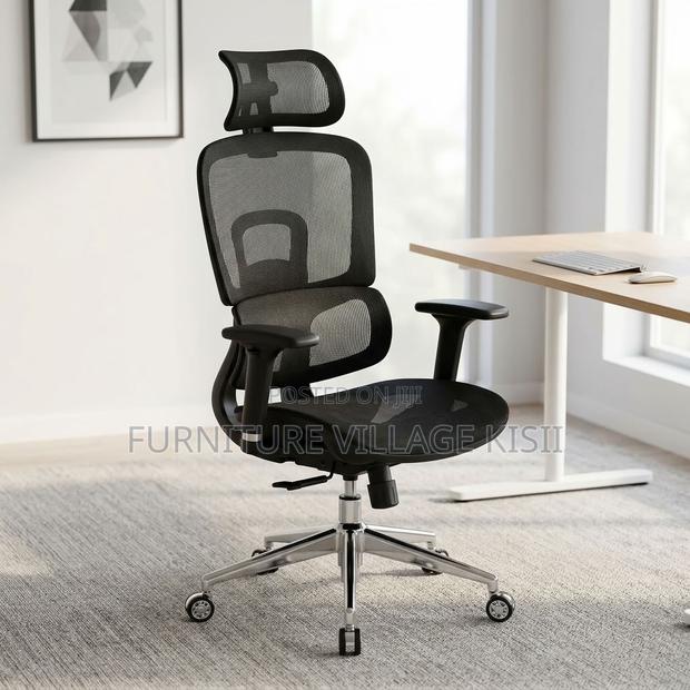 Mesh Orthopedic Seat With Footrest - thumbnail 5
