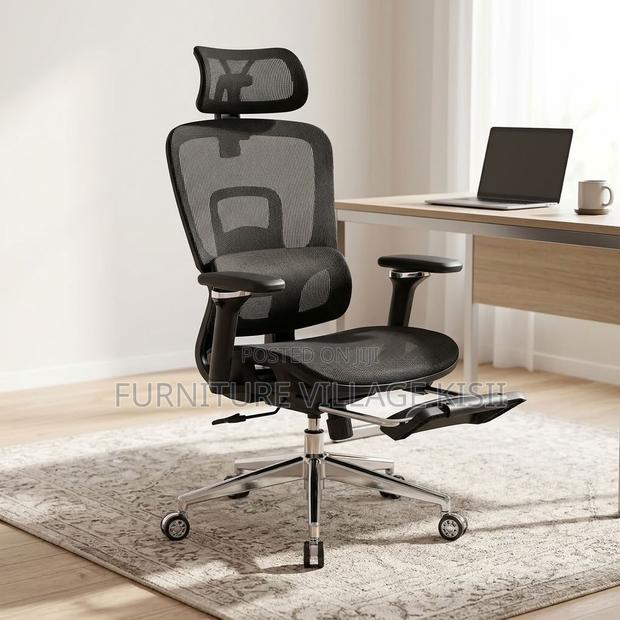 Mesh Orthopedic Seat With Footrest - thumbnail 10