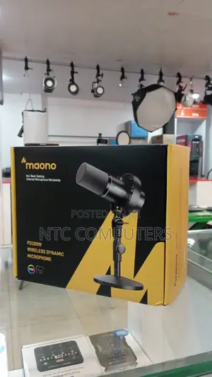 Maono Pd200W Hybrid Wireless Podcast RGB Microphone