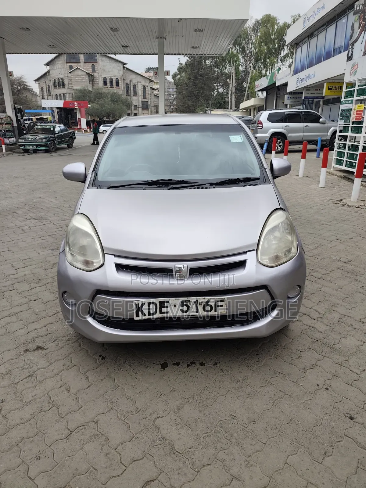 Toyota Passo 2014 Purple