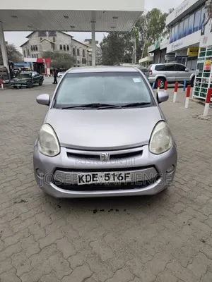 Toyota Passo 2014 Purple