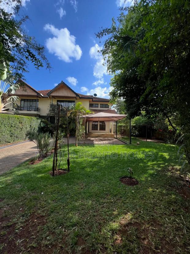 4bdrm Townhouse/Terrace in Lavington, Muthangari for sale