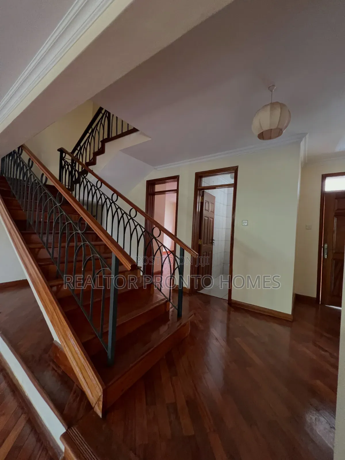4bdrm Townhouse/Terrace in Lavington, Muthangari for sale