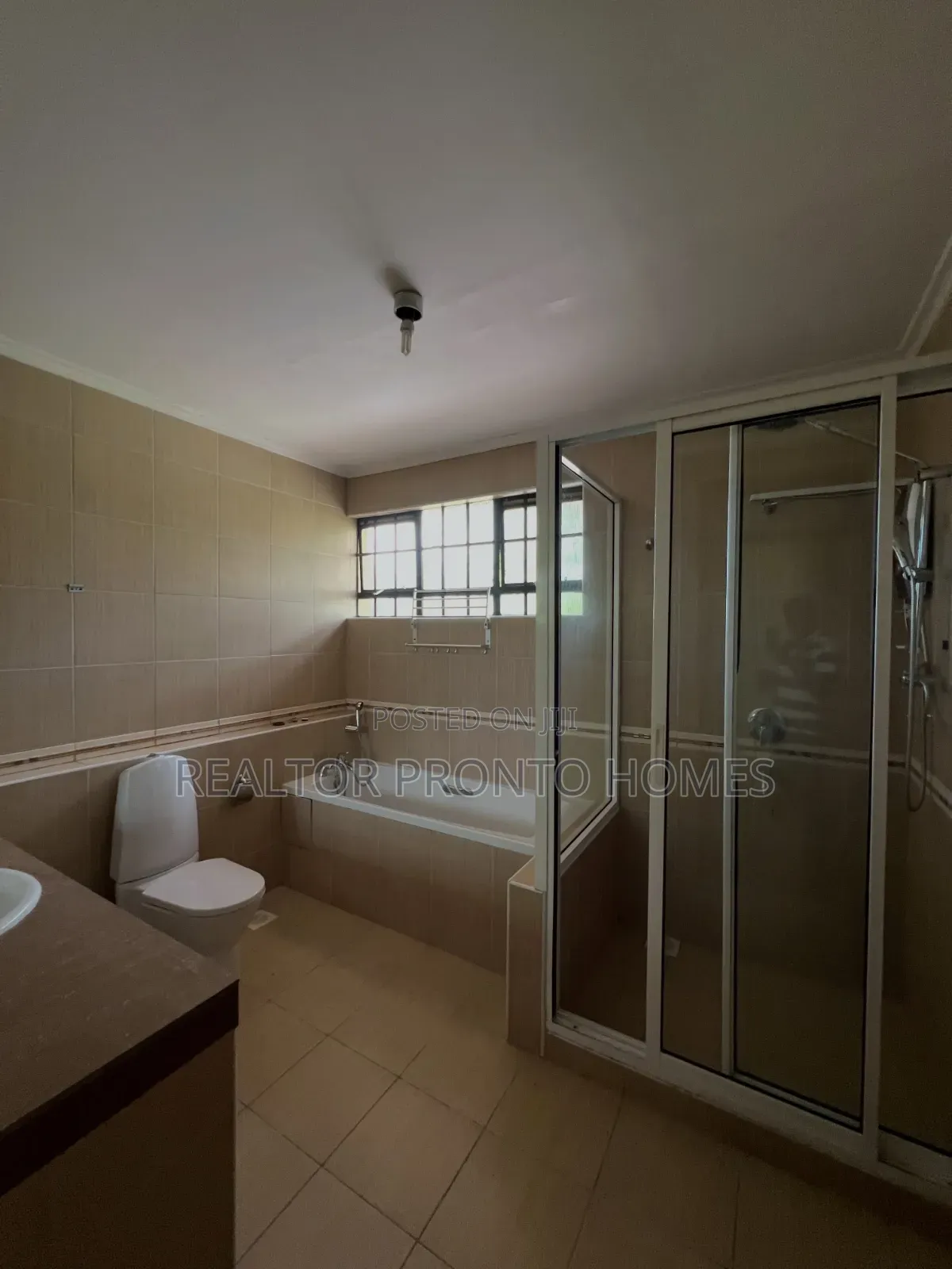 4bdrm Townhouse/Terrace in Lavington, Muthangari for sale