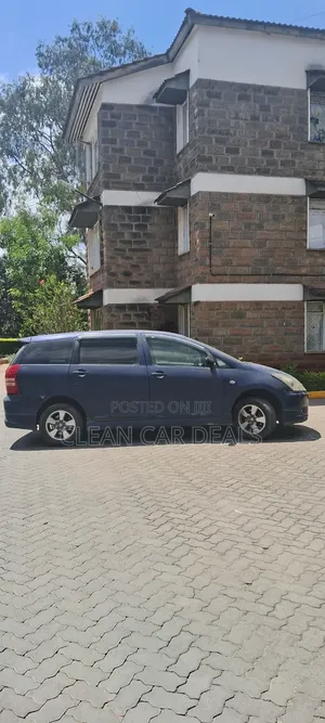 Toyota Wish 2005 Blue