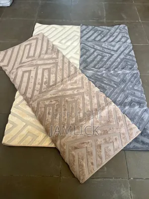 7*8 American Carpet Available - BRA28