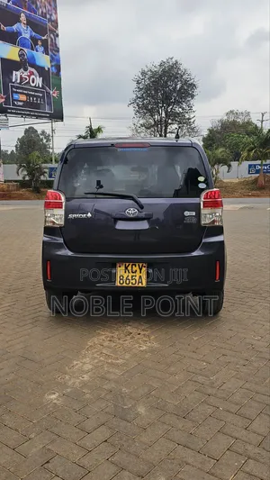 Toyota Spade 2013 Gray