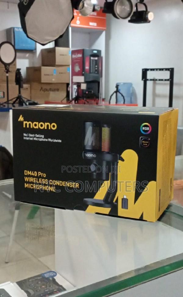 Maono DM40 Pro Wireless Condensor Microphone