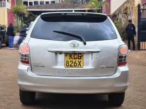 Toyota Corolla Fielder 2009 White