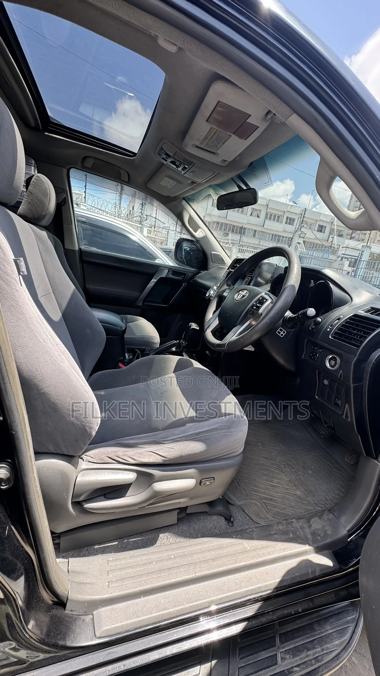 Toyota Land Cruiser Prado 2.7 i 2011 Black